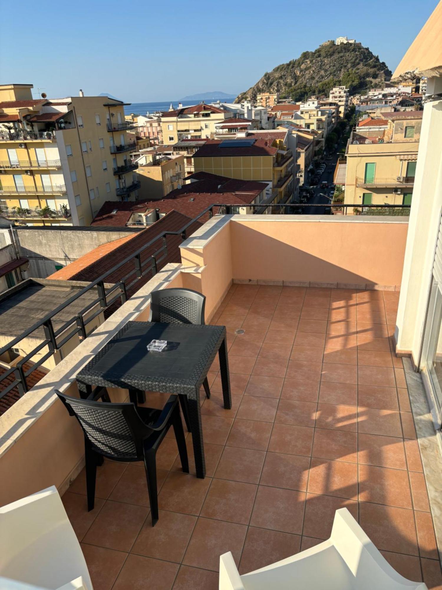 Blue Sky Apartment Capo d'Orlando